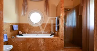 von_poll_real_estate_property_IT233551151_image_151