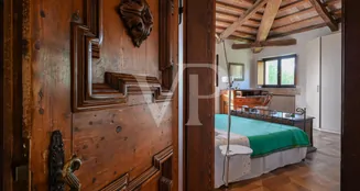 von_poll_real_estate_property_IT243551267_image_14