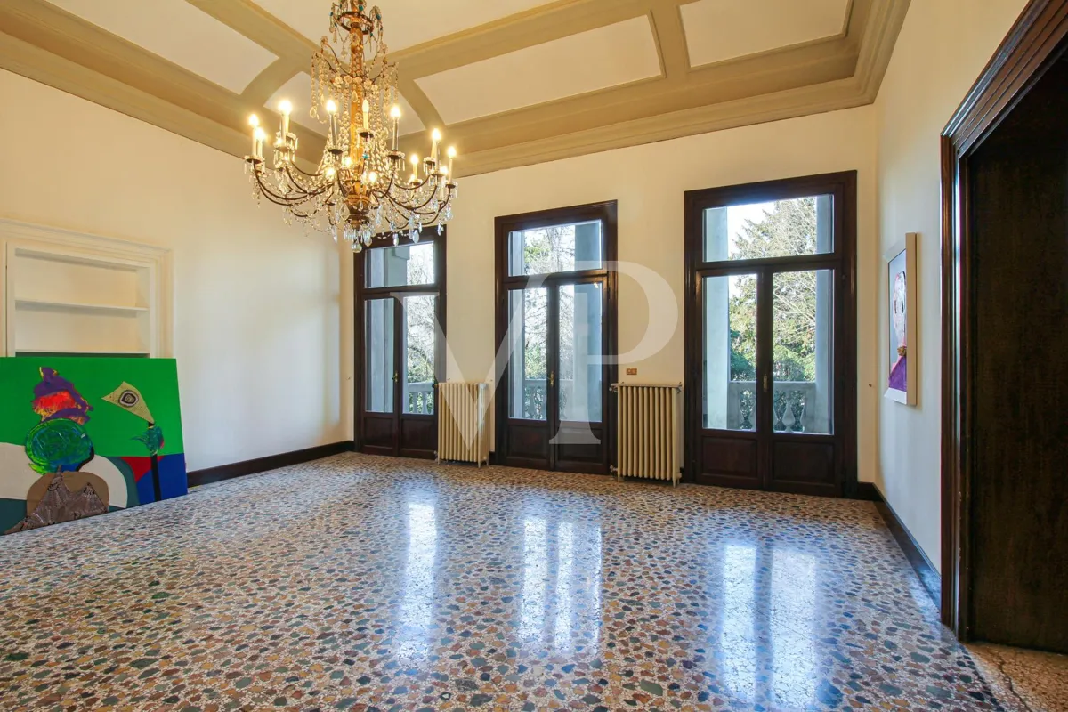 Appartamento nella maestosa Villa Volpe-Brusarosco del XVII Secolo