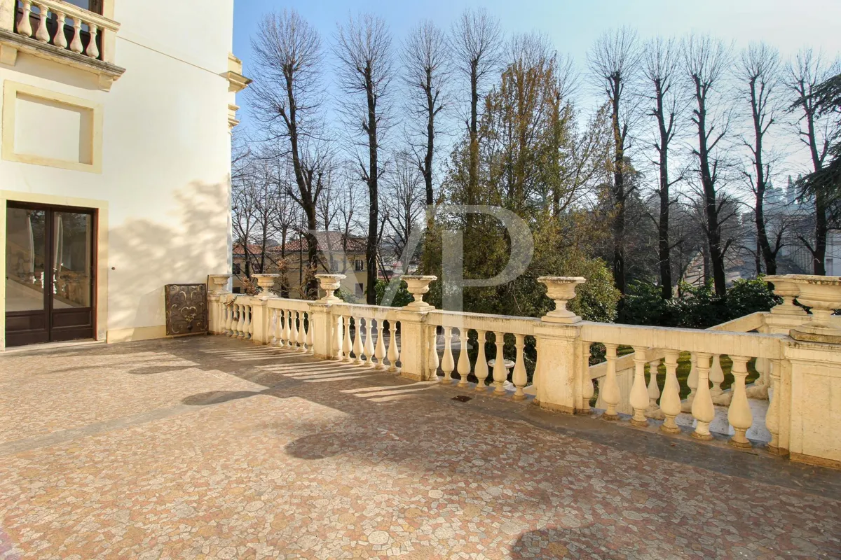 Appartamento nella maestosa Villa Volpe-Brusarosco del XVII Secolo