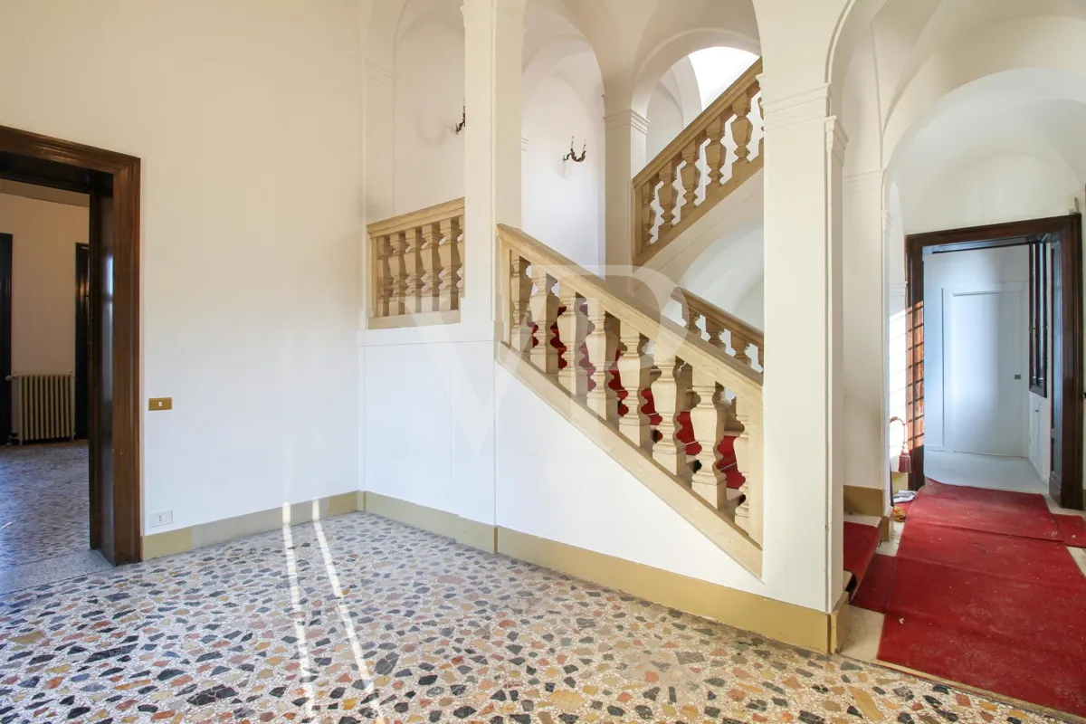 Appartamento nella maestosa Villa Volpe-Brusarosco del XVII Secolo