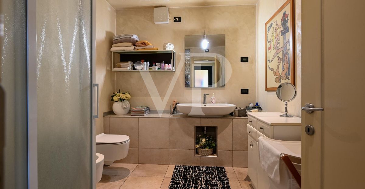 Agriculture of Excellence and Lifestyle: Unique Property with Vineyard and Land in Sossano