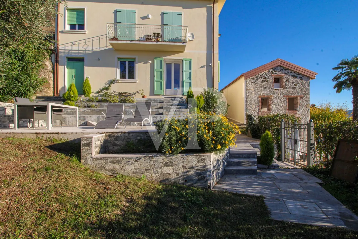 Zwei-Zimmer-Wohnung im Erdgeschoss mit herrlicher Panoramaterrasse