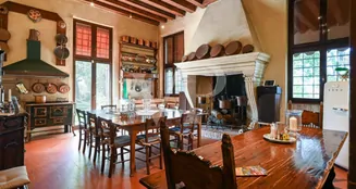 von_poll_real_estate_property_IT243551267_image_131