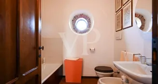 von_poll_real_estate_property_IT243551267_image_60