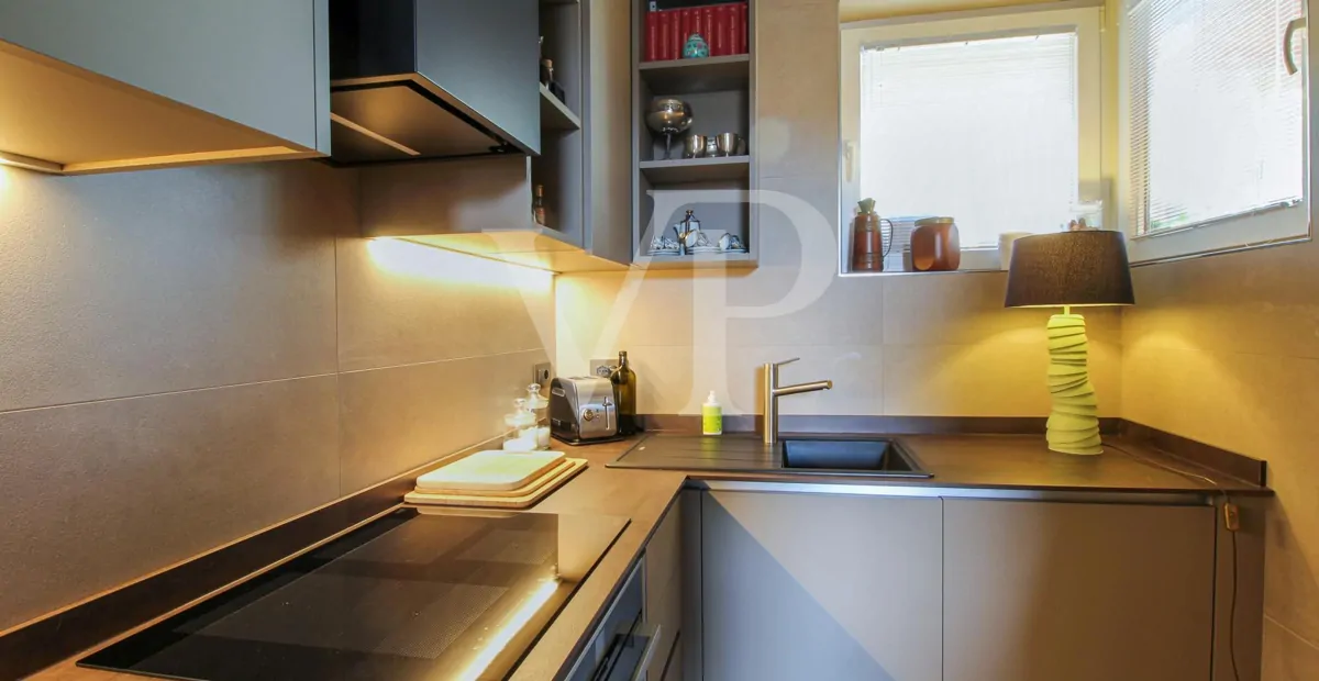 Maravillosa casa con terraza en el agua - recién renovado en 2023