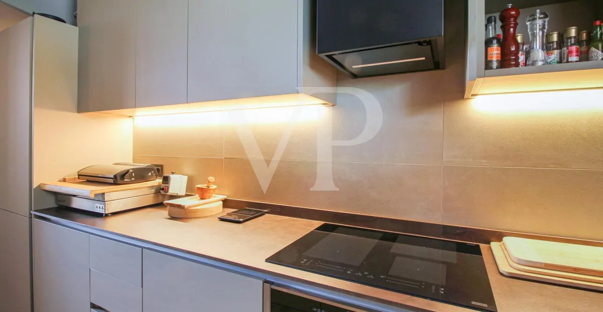 Maravillosa casa con terraza en el agua - recién renovado en 2023