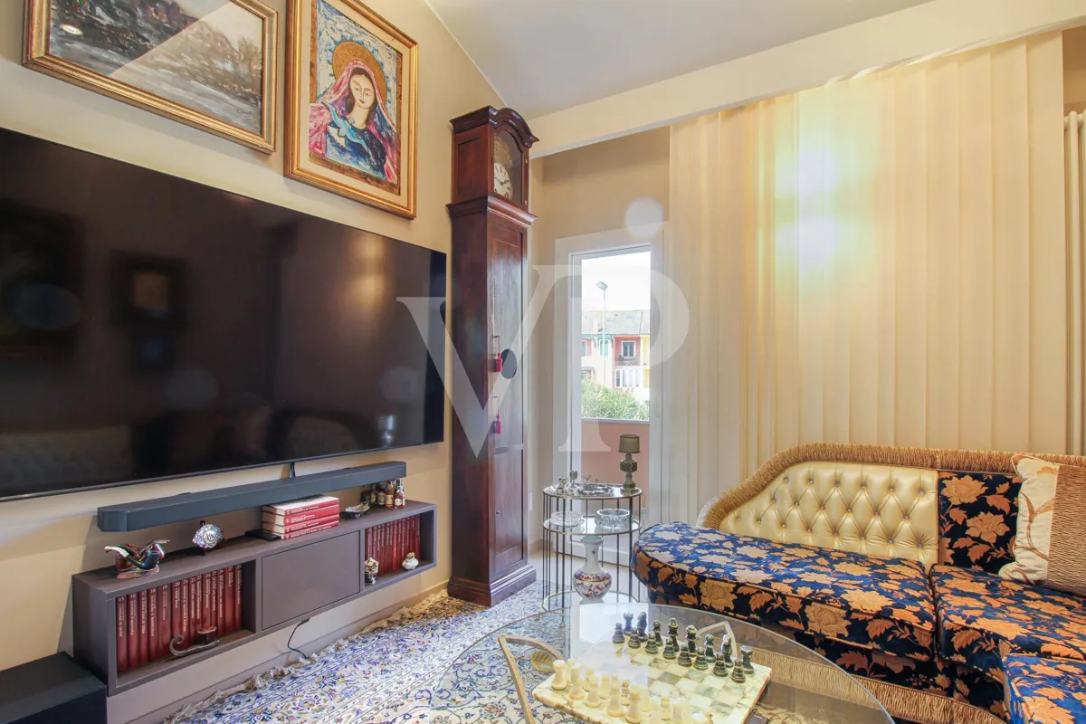 Wunderschönes Haus mit Terrasse am Wasser - neu renoviert im Jahr 2023