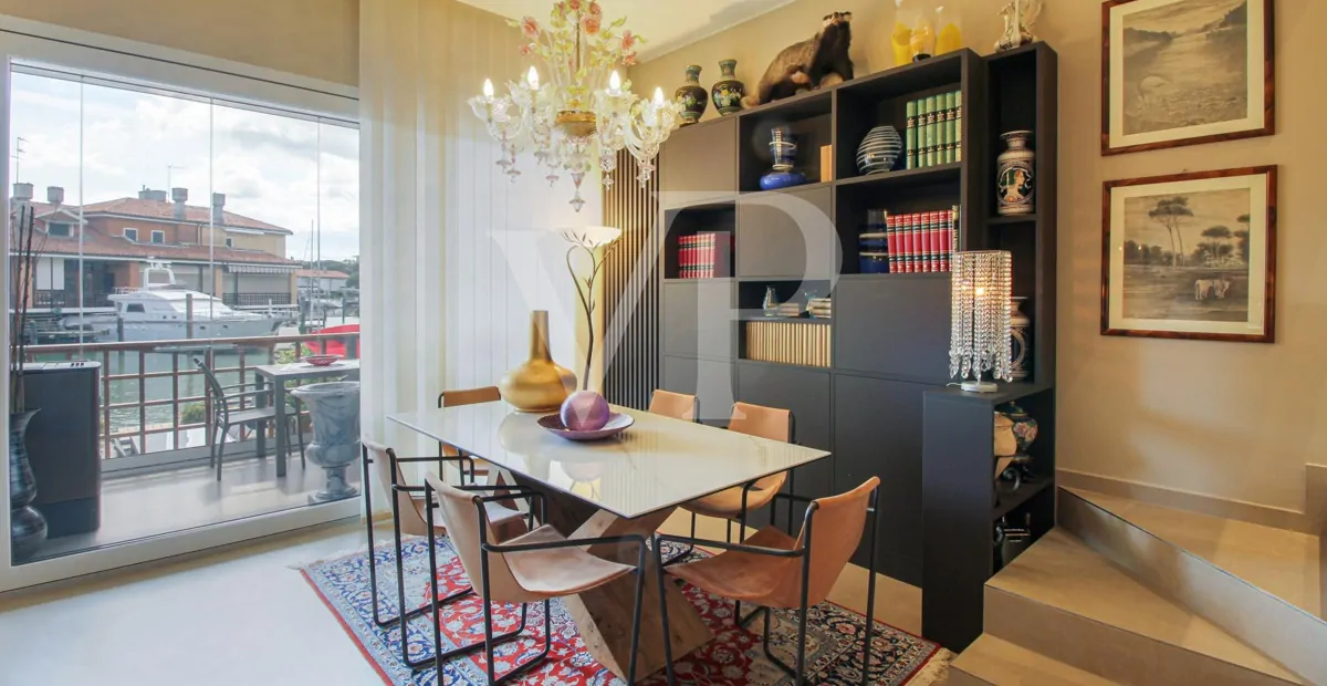 Wonderful home with terrace on the water - renovated to new in 2023