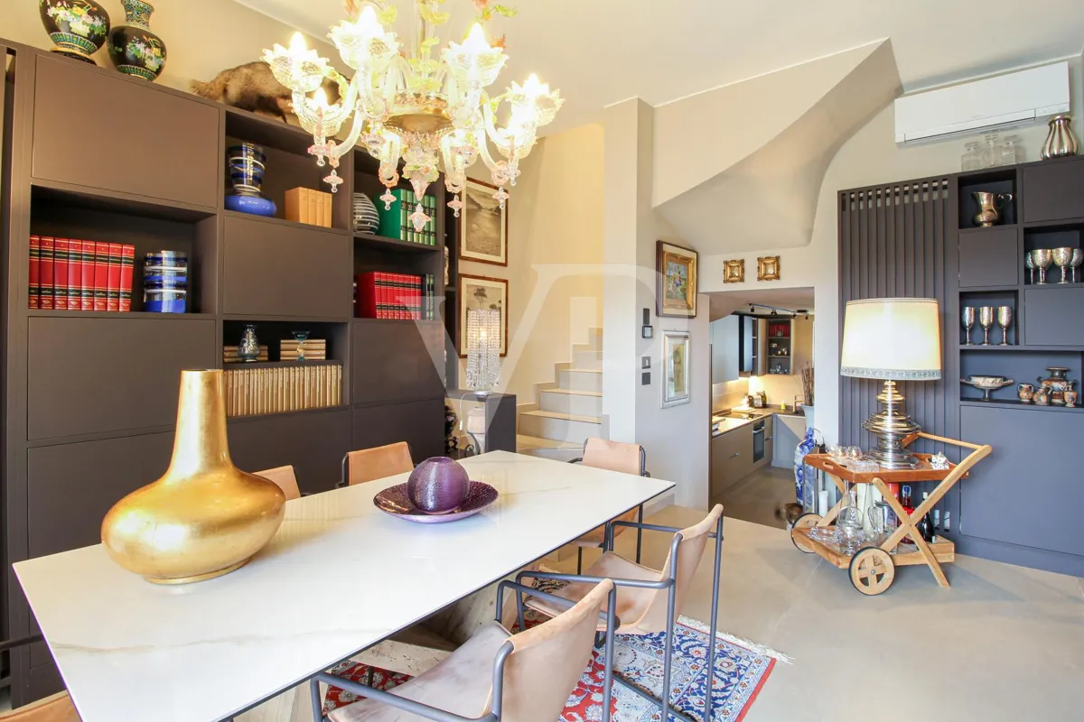 Wunderschönes Haus mit Terrasse am Wasser - neu renoviert im Jahr 2023