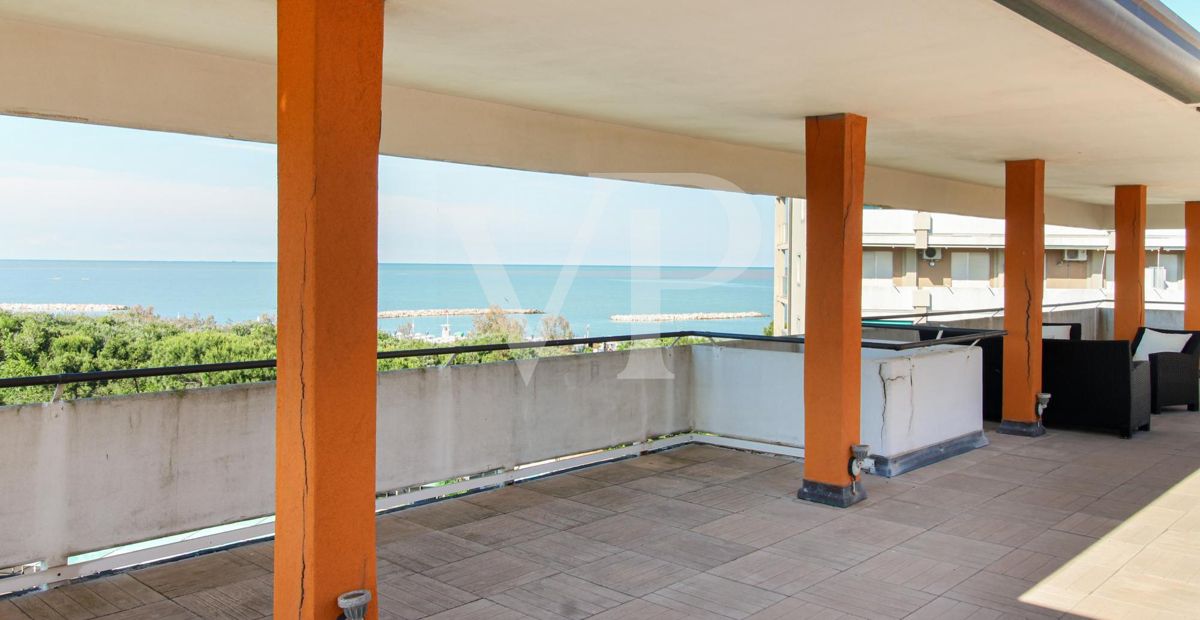 Penthouse mit Meerblick - Isola Verde