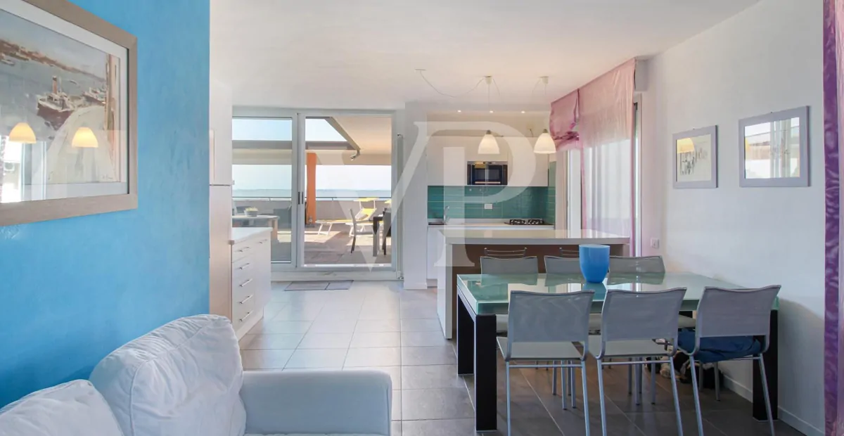 Ático con vistas al mar - Isola Verde