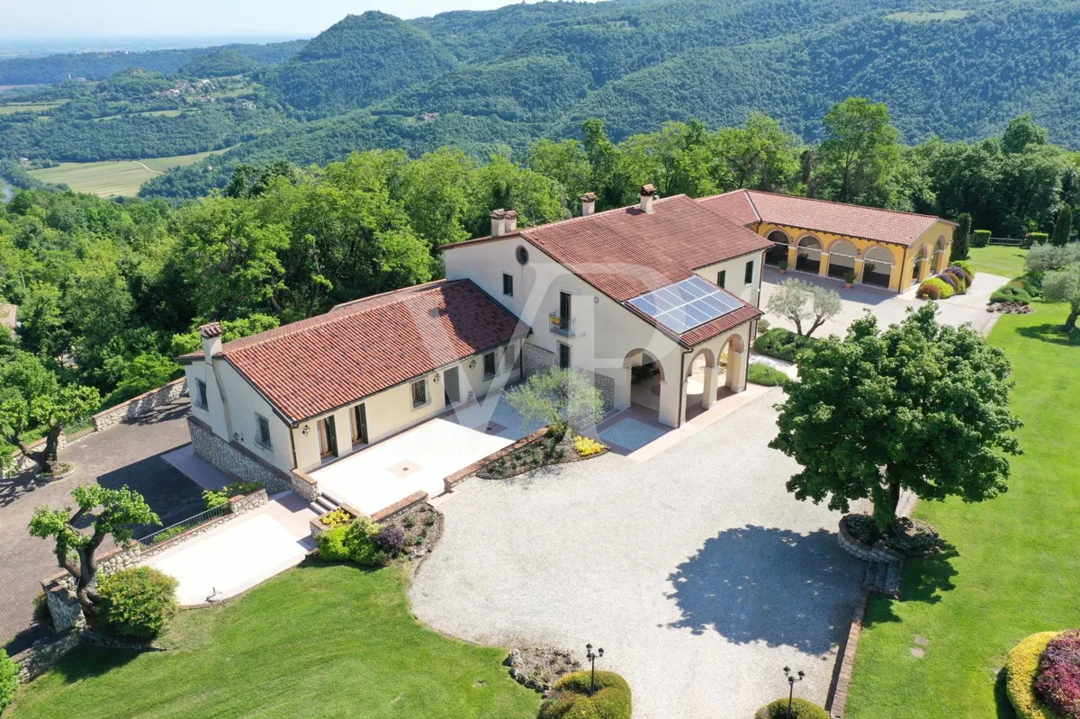 Magnifique villa avec parc dans les collines de Berici au cœur de la Vénétie