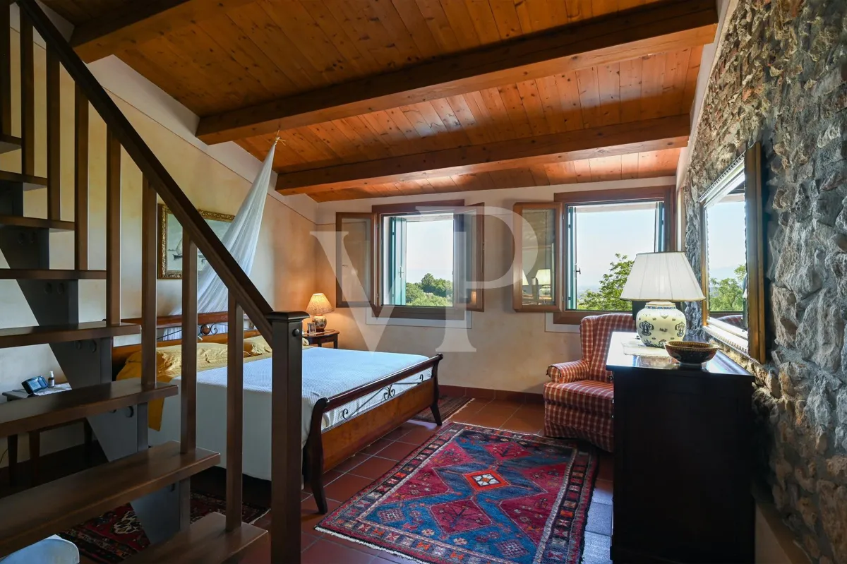 Wonderful villa with park in the Berici hills in the land of Venice