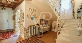 von_poll_real_estate_property_IT243551412_image_13