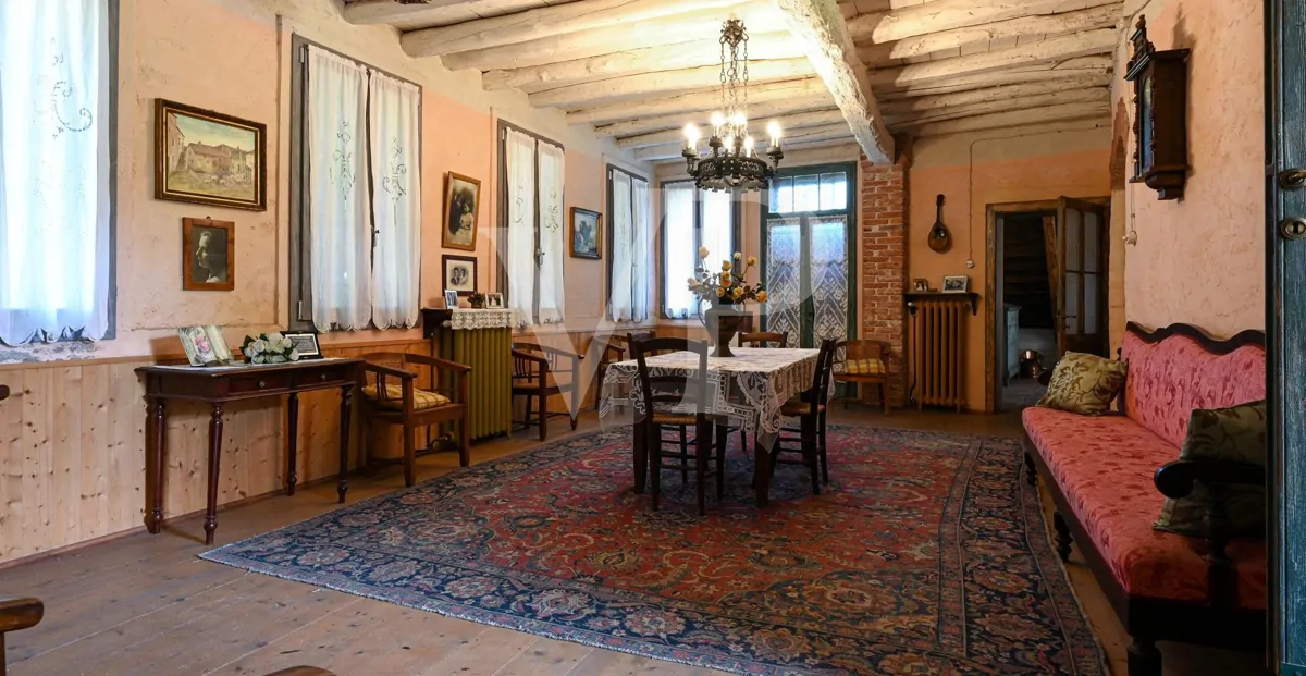 Encantadora granja histórica renovada