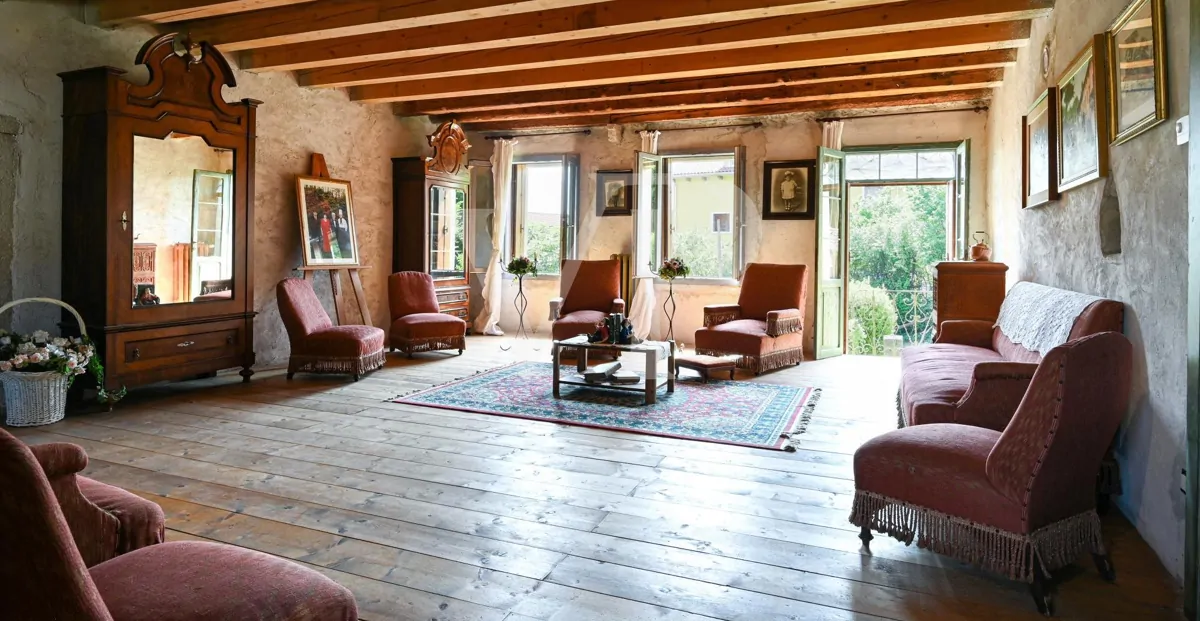 Encantadora granja histórica renovada