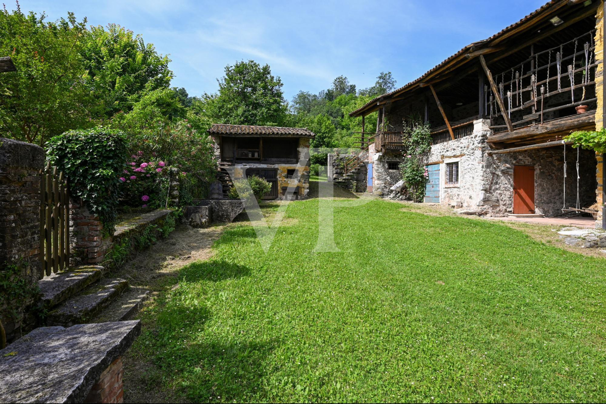 Encantadora granja histórica renovada