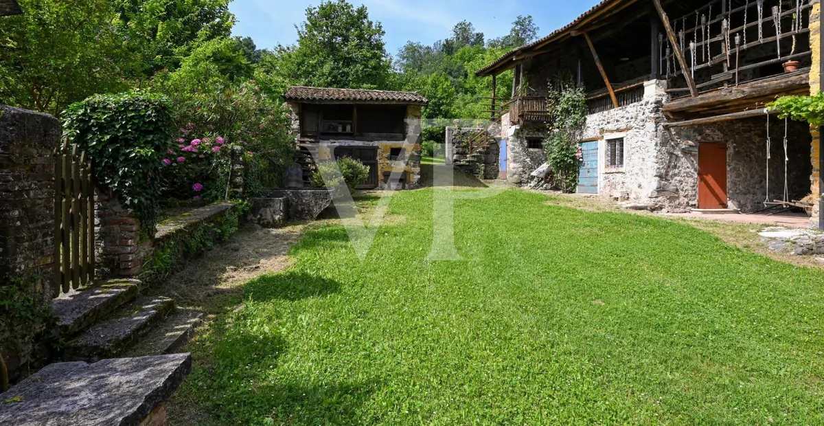 Encantadora granja histórica renovada