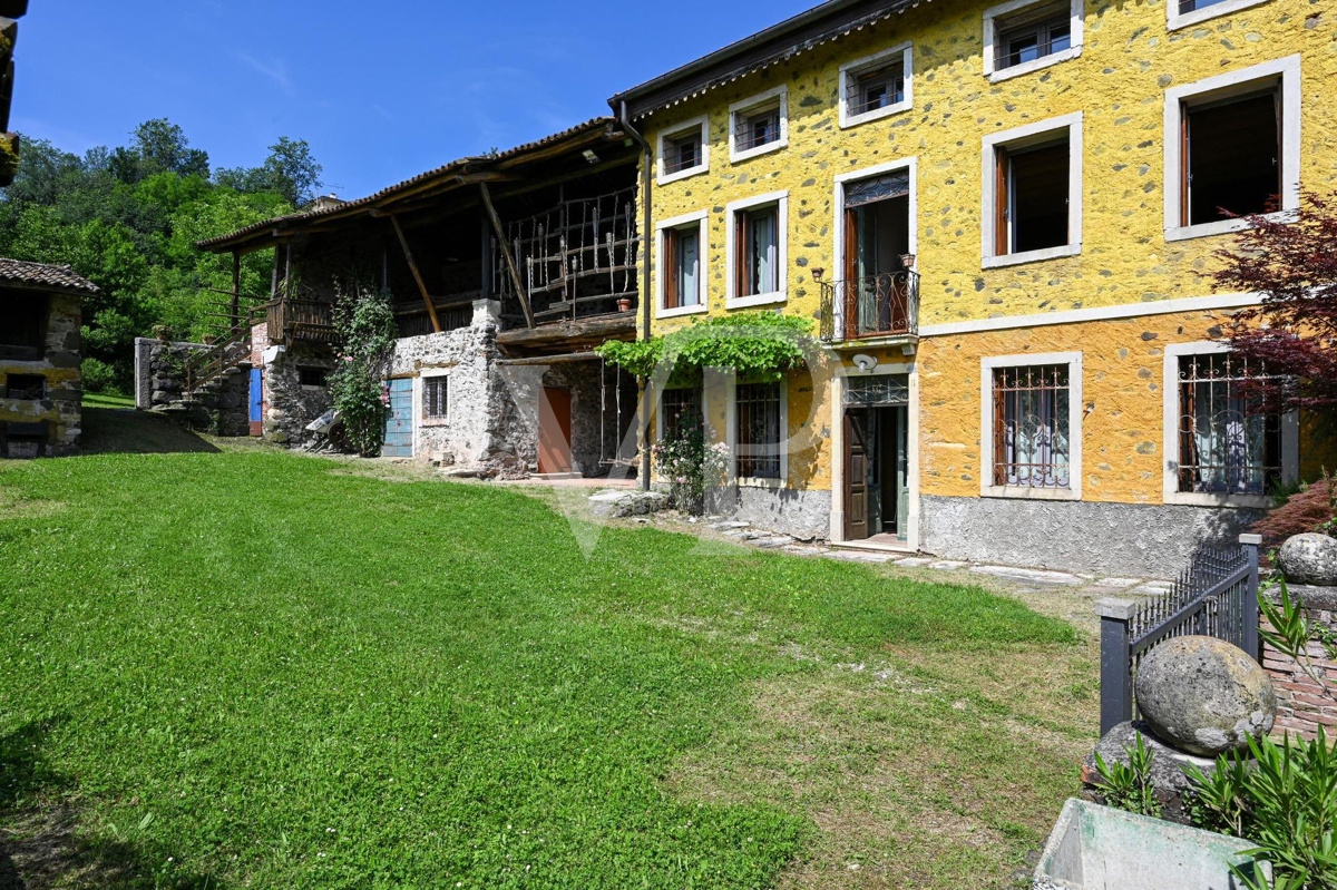 Charmantes renoviertes historisches Bauernhaus