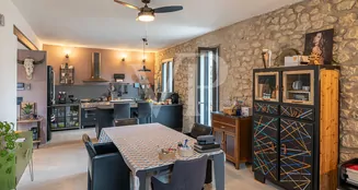 von_poll_real_estate_property_IT243551423_image_1