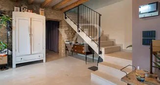 von_poll_real_estate_property_IT243551423_image_2