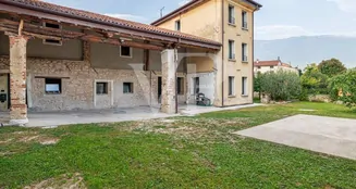 von_poll_real_estate_property_IT243551423_image_16