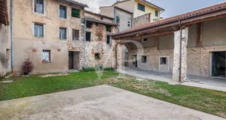 von_poll_real_estate_property_IT243551423_image_35