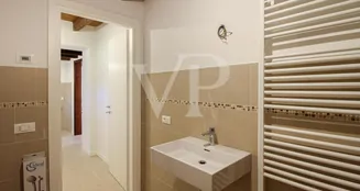 von_poll_real_estate_property_IT243551429_image_13