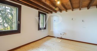 von_poll_real_estate_property_IT243551429_image_7