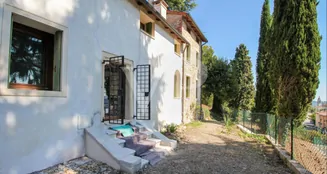 von_poll_real_estate_property_IT243551429_image_0