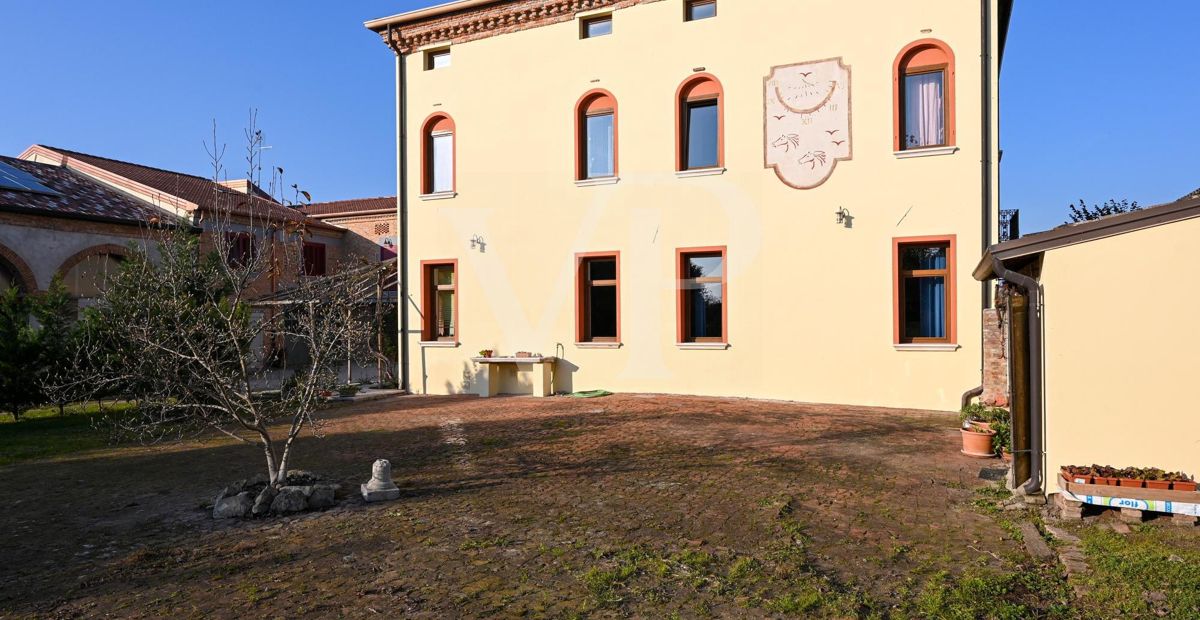 Palazzo Pisani - Historische Villa aus dem 16. Jahrhundert mit Oratorium und Rustici