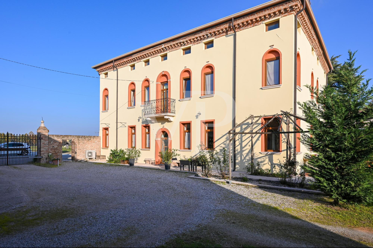 Palazzo Pisani - Historische Villa aus dem 16. Jahrhundert mit Oratorium und Rustici
