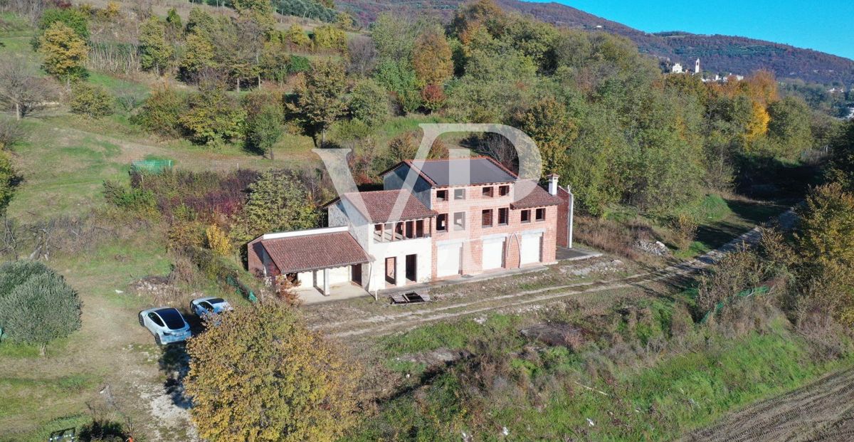 Un coin de paradis dans les collines de Barbarano Mossano