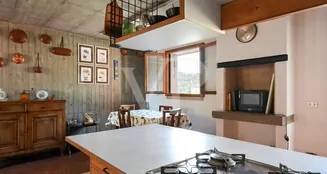 von_poll_real_estate_property_IT243551395_image_27