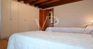 von_poll_real_estate_property_IT243551320_image_80