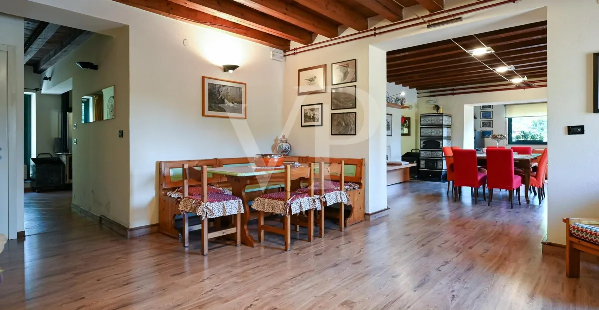 Agriculture of Excellence and Lifestyle: Unique Property with Vineyard and Land in Sossano