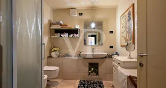 von_poll_real_estate_property_IT243551320_image_162