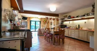 von_poll_real_estate_property_IT243551320_image_103