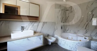 von_poll_real_estate_property_IT243551438_image_16