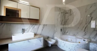 von_poll_real_estate_property_IT243551438_image_16