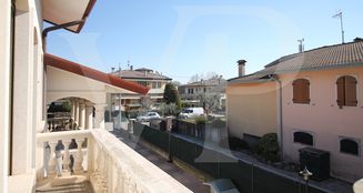 von_poll_real_estate_property_IT243551438_image_25