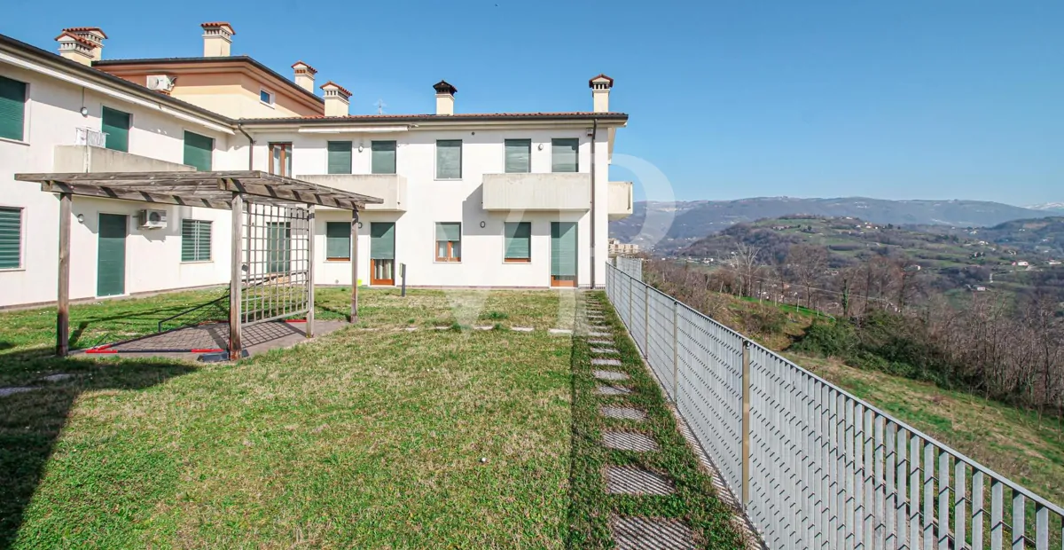 Elegant apartment with tavern