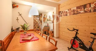 von_poll_real_estate_property_IT243551484_image_17