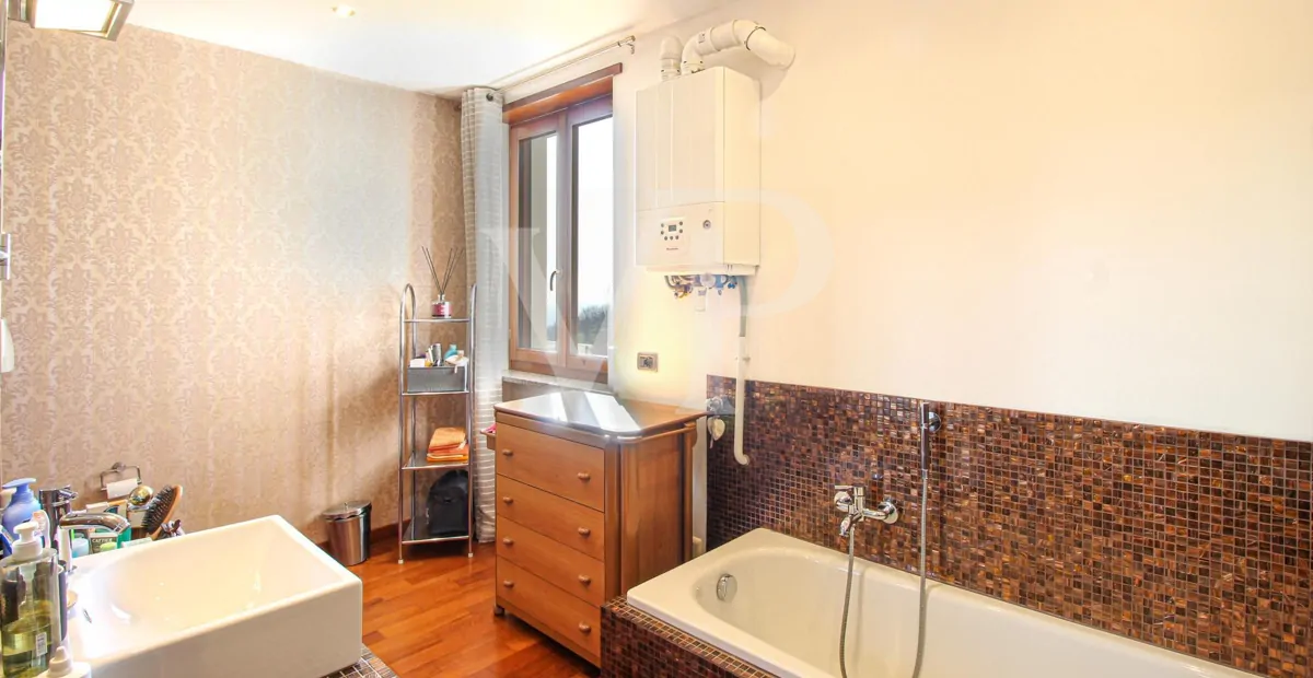 Elegant apartment with tavern