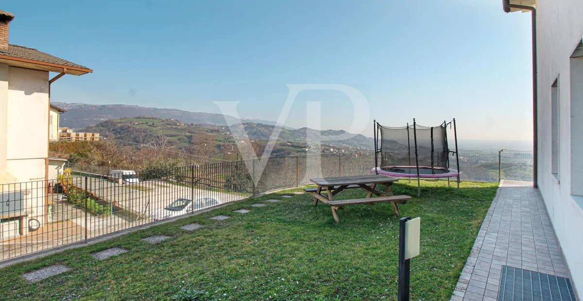 Elegant apartment with tavern