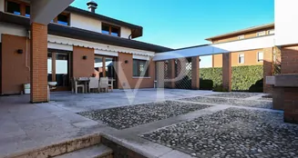 von_poll_real_estate_property_IT243551485_image_4