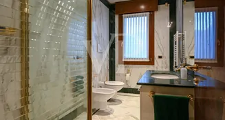 von_poll_real_estate_property_IT243551485_image_15