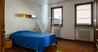 von_poll_real_estate_property_IT243551447_image_16