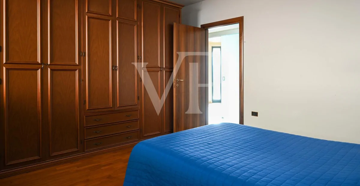 Exclusiva villa panorámica con 16 hectáreas de terreno en ladera